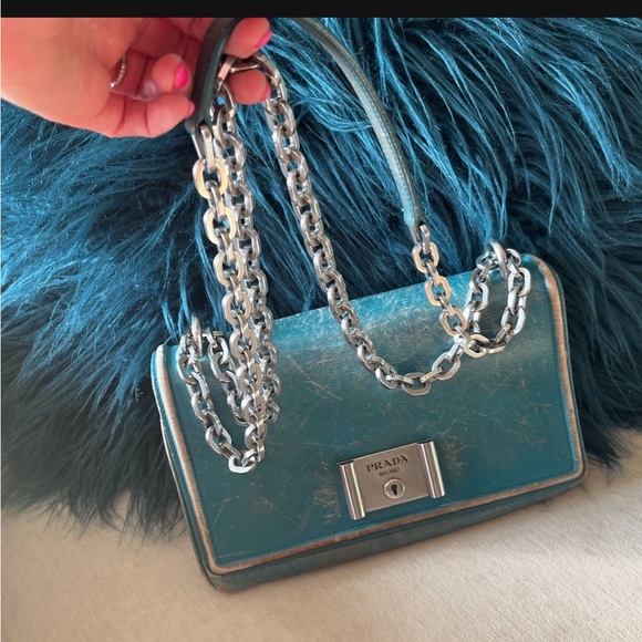 Prada Vitello distressed bag Italian crossbody flap bag - Picture 1 of 12